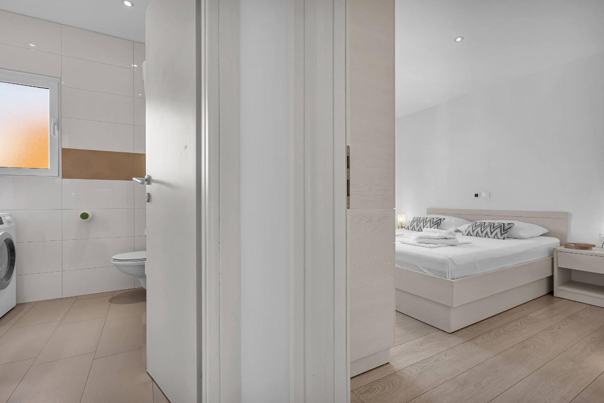 Blue Dream Apartment Макарська Екстер'єр фото