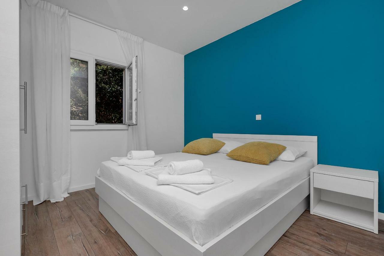 Blue Dream Apartment Макарська Екстер'єр фото